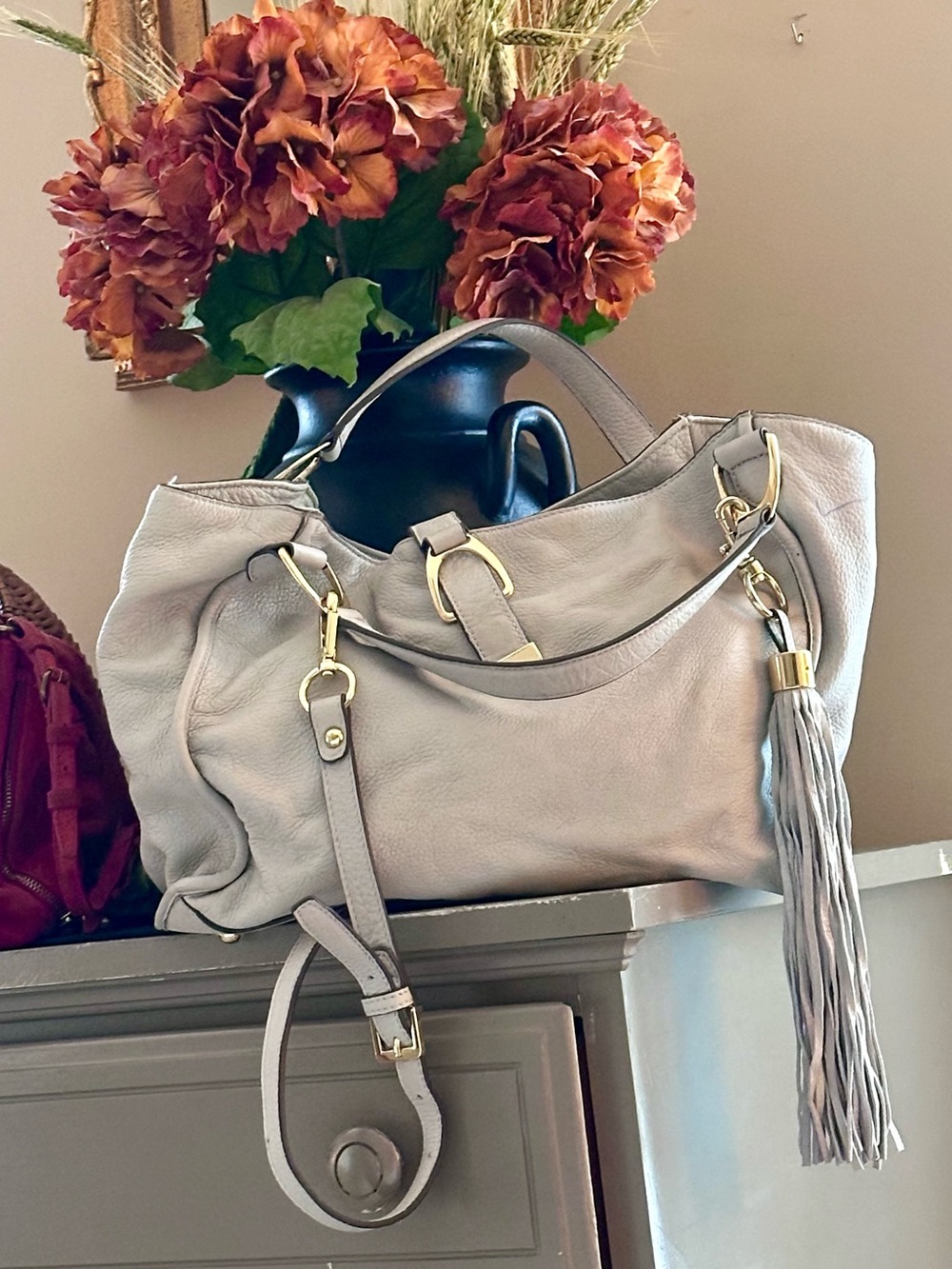 G.I.L.I. Bluish Beige Gray Pebbled Leather Shoulder Bag with Tassel